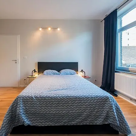 Apartment 4 A *