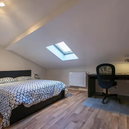 4 A Apartment